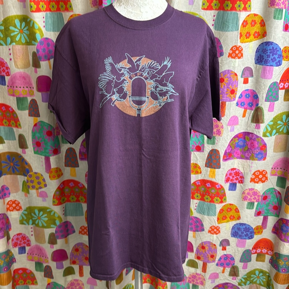 Sisters 2015 Folk Fest T Shirt. Large